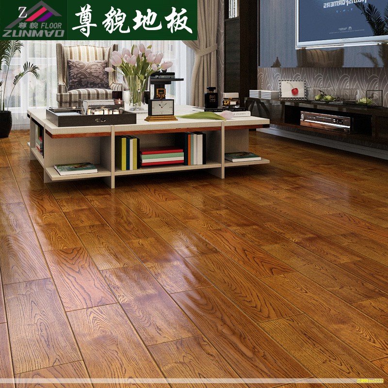 在家具选材时,木材的“材种排名”并不能直接决定好坏,关键要看木材的稳定性、硬度,以及纹理与风格的契合度。不同地域对材质的偏好差异很大,实际需求才是最有说服力的判断标准。下面整理了12种常见木材的要点,内容较多,挑选感兴趣的木材重点了解即可。 在家具选材时,木材的“材种排名”并不能直接决定好坏,关键要看木材的稳定性、硬度,以及纹理与风格的契合度。不同地域对材质的偏好差异很大,实际需求才是最有说服力的判断标准。下面整理了12种常见木材的要点,内容较多,挑选感兴趣的木材重点了解即可。