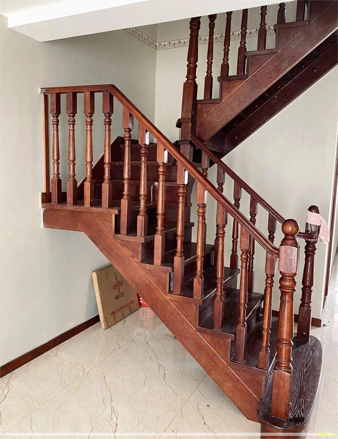 实木衣柜以自然材质带来的温润触感与耐用性赢得广泛认可,风格覆盖从极简现代到温暖北欧。每款产品都选用高品质实木并结合精细工艺,内部结构优化,既提供充足收纳空间,又提升居室的舒适氛围。 实木衣柜以自然材质带来的温润触感与耐用性赢得广泛认可,风格覆盖从极简现代到温暖北欧。每款产品都选用高品质实木并结合精细工艺,内部结构优化,既提供充足收纳空间,又提升居室的舒适氛围。