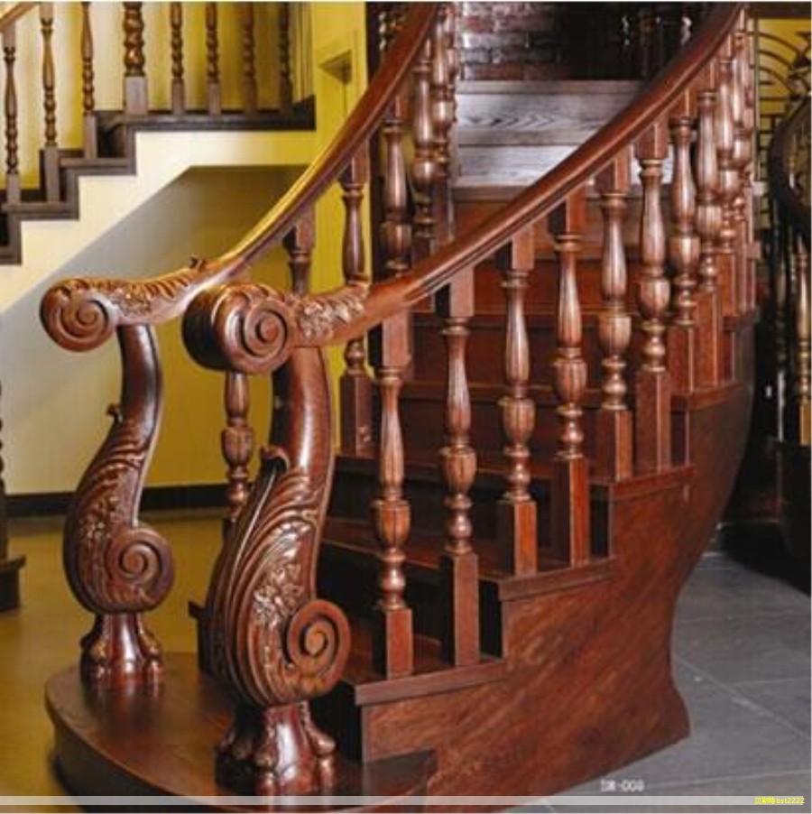 中国早期以木材制作船具等用品，开启了木材加工的历史。青铜时代出现了木工锯条的雏形；传说中鲁班在春秋时期发明了墨汁、角尺等木工工具，木工工具的品类逐渐增多。秦汉时期，木工工具日益丰富，锛、凿等工具相继出现。北魏时期，贾思勰在《齐民要术》中对木材的加工与利用有系统论述。进入唐宋，木材加工工艺不断完善，出现了蒸煮、浸渍、干燥、拼合等多种提高木结构稳定性的处理方法；明代家具以结构精巧、造型朴素而闻名世界。