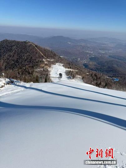 今冬亚布力滑雪旅游度假区实现三山贯通联滑，