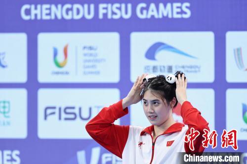 中国游泳明星成都大运会斩获14金 弥补遗憾享受