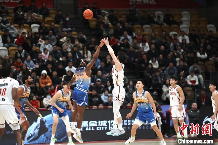 新疆队力克浙江队 劳森29+10助球队晋级