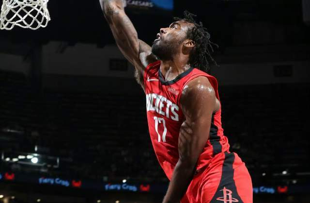 火箭战术革新显成效 申京杜兰特联手引爆三分火