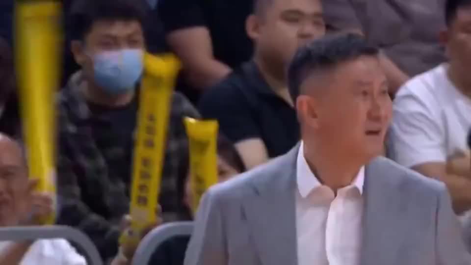 辽宁男篮力克广东终结三连败 杜锋换人策略遭质