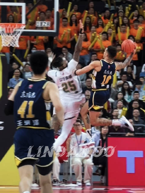 辽宁男篮力克广东终结三连败 杜锋换人策略遭质