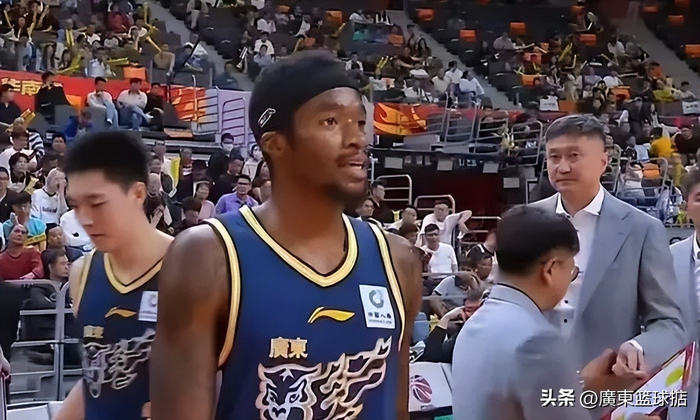 CBA季后赛外援名单大变动 四队紧急调整引关注